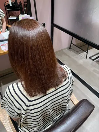 セミロング 辻 愛菜のヘアスタイル