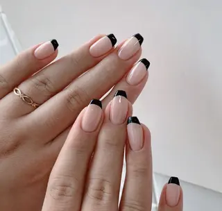 ミディアム ninabeauty 新宿のネイルデザイン