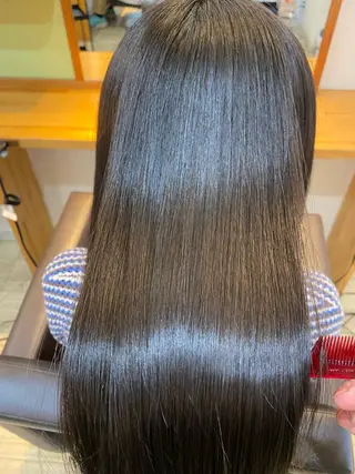 セミロング カラー 和歌山髪質改善 那須優太のヘアスタイル