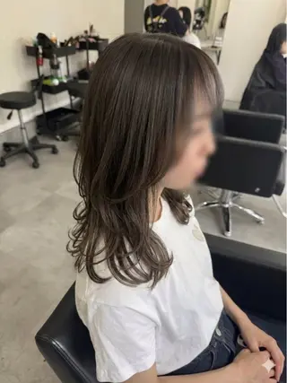 セミロング カラー 【CLOVE】阿世賀 潤のヘアスタイル
