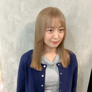 ミディアム カラー うる艶カラー /縮毛矯正✨レオンのヘアスタイル