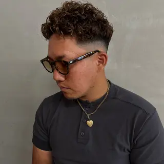 パーマ メンズ 瑠己杏 :ボブ/ ハイトーンワンカラーのヘアスタイル