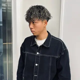 ミディアム カラー パーマ メンズ パーマ職人 渡邊　優雅のヘアスタイル