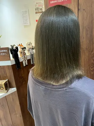 ミディアム 透明感カラー🕊️✨ Mayu🦮🩶のヘアスタイル