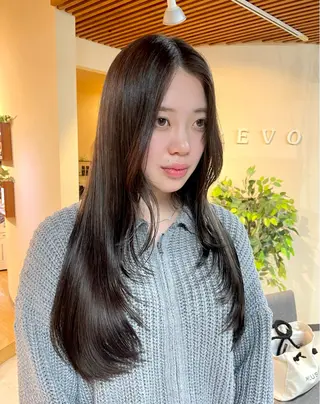 ロング 宮本 いぶきのヘアスタイル