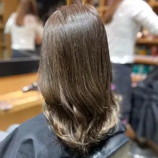 ロング カラー IWASHITA TAKESHIのヘアスタイル