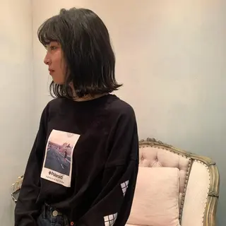 ショート SAKINO. ベージュカラーのヘアスタイル