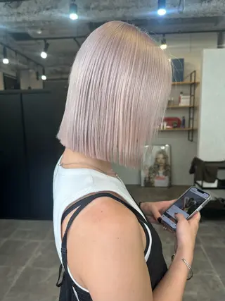 ミディアム Aika 🖤のヘアスタイル