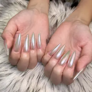 ネイル 出羽 奈津季のネイルデザイン