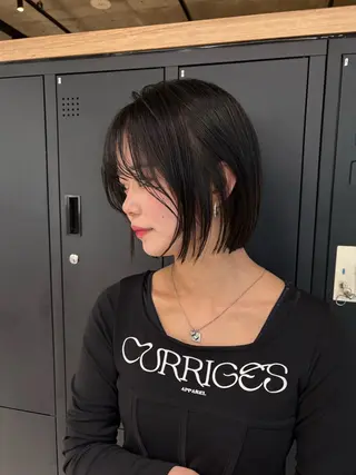 ショート KAEDE🌺Wカ ラー/ホワイトカラーのヘアスタイル