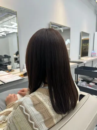 カラー 佐々木 玲のヘアスタイル