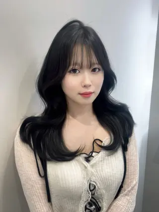 セミロング カラー 髪質改善/レイヤー/ 透明感カラー/桃谷翼のヘアスタイル