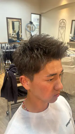 メンズ 眞鍋 祐人のヘアスタイル