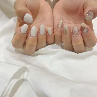 ネイル 藤原 胡桃のネイルデザイン