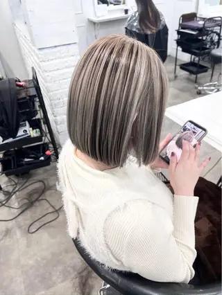 ミディアム 佐藤 莉子のヘアスタイル