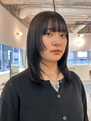 セミロング みうら ありさのヘアスタイル
