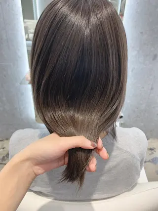 ミディアム カラー 山下 千明のヘアスタイル