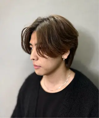 ミディアム パーマ メンズ 飛田 優のヘアスタイル