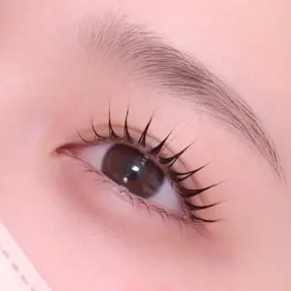 マツエク・マツパ pono ユイ🩵´-の眉毛・アイブロウイメージ