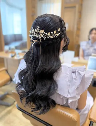 ヘアアレンジ ヘアメイク美容師 🦋サカモトレナ🦋のヘアスタイル