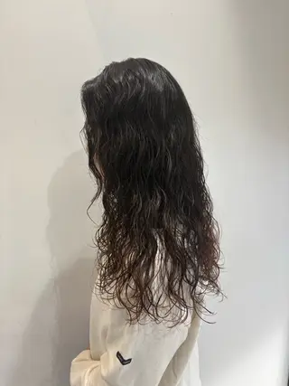 ロング 佐々木 芽衣のヘアスタイル