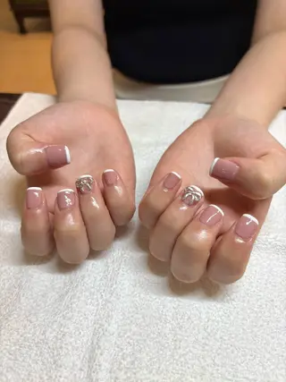 ネイル 菊池 菜月のヘアスタイル