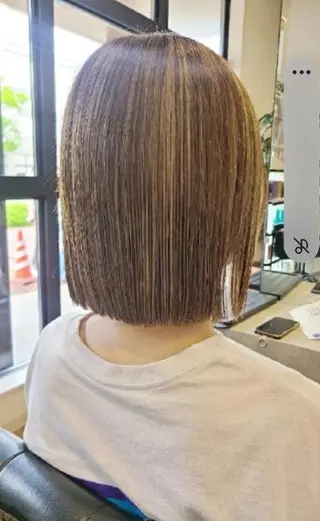 ミディアム カラー 関口 友菜のヘアスタイル