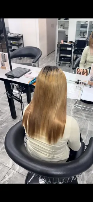 ロング りきと🦋河原町 縮毛矯正/艶カラーのヘアスタイル