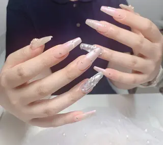 ネイル uu ネイルサロン関内🌼のネイルデザイン