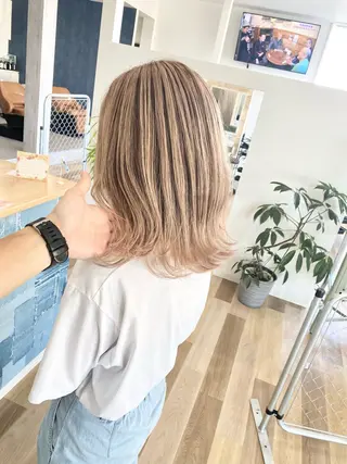 セミロング ケアブリーチ 黒瀬有汰のヘアスタイル