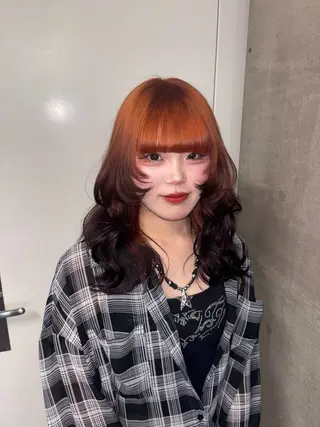 ロング カラー 💫miyu💫デザ インカラー/アレンジのヘアスタイル