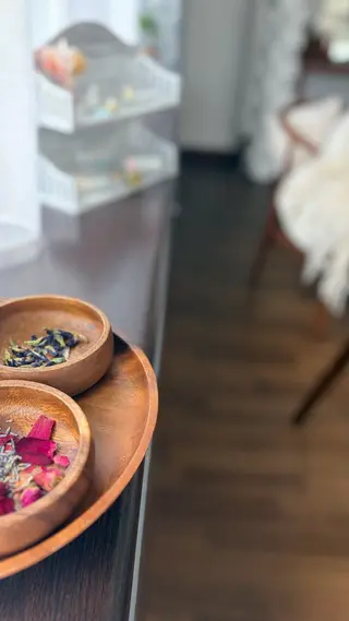 肩こり・巻き肩・姿勢 ・小顔|大阪西区のエステ・リラクイメージ