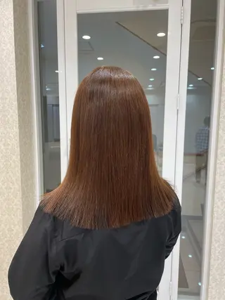 ミディアム カラー ブリーチなしカラー/ 暖色カラー/艶カラーのヘアスタイル