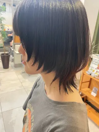 ミディアム 白木 柾美のヘアスタイル