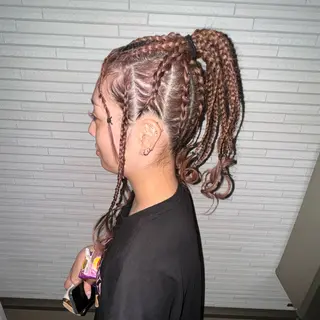 【姫路】羽エクステ/ ブリーチ/HINAのヘアスタイル