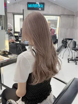 ミディアム カラー ヘアアレンジ 🌷FUKA🌷 まろやかハイトーンのヘアスタイル