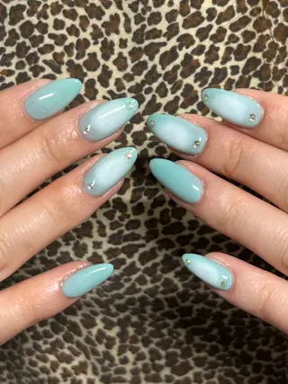 ネイル IROHA NAIL 愛音のネイルデザイン