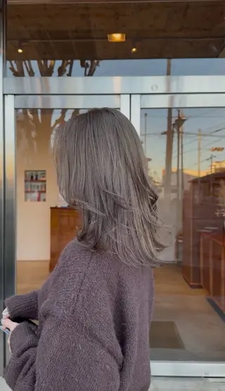 セミロング tokii所属・丸山 格のヘアスタイル