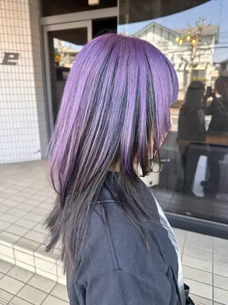 セミロング タカツド ユウキのヘアスタイル