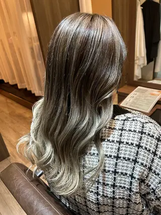 ロング カラー IVERA二刀流⚔️ 横野圭⚔️のヘアスタイル