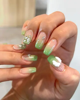 ネイル CHITOSE 結衣のネイルデザイン