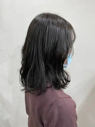 ミディアム カラー ヘアアレンジ 暗髪カラー🫐パーマ おくだりんかのヘアスタイル