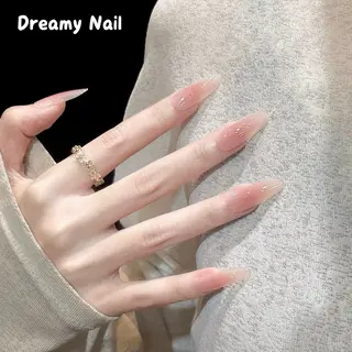 ショート キタニ アズキのネイルデザイン