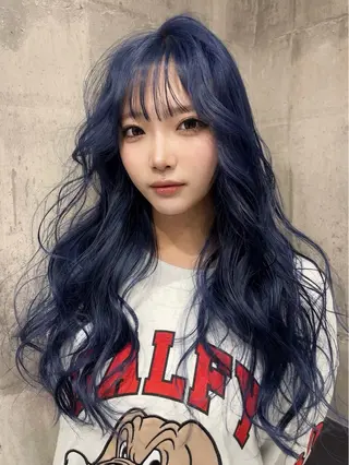 カラー 槇 杏慈のヘアスタイル