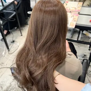 セミロング カラー うる艶カラー /縮毛矯正✨レオンのヘアスタイル