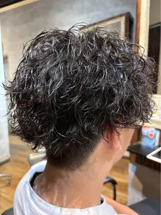 メンズ アイブロウWAX /似合わせ眉特化のヘアスタイル
