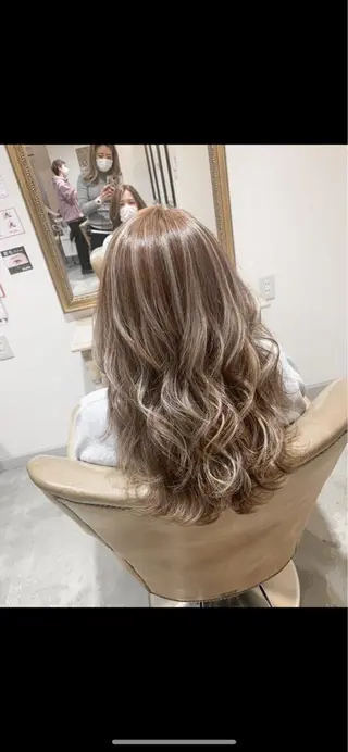 セミロング カラー パーマ ヘアアレンジ メンズ キッズ ネイル マツエク・マツパ 韓国♡ハイライト ♡YURIのヘアスタイル