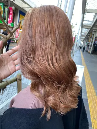 ミディアム カラー デザインカラー✨新倉 佑奈のヘアスタイル