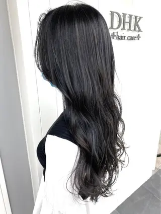 ロング カラー 西村 美羽のヘアスタイル
