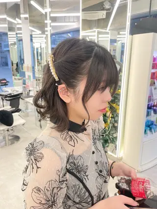ミディアム ヘアアレンジ 【Sweep】おじま のぞみのヘアスタイル